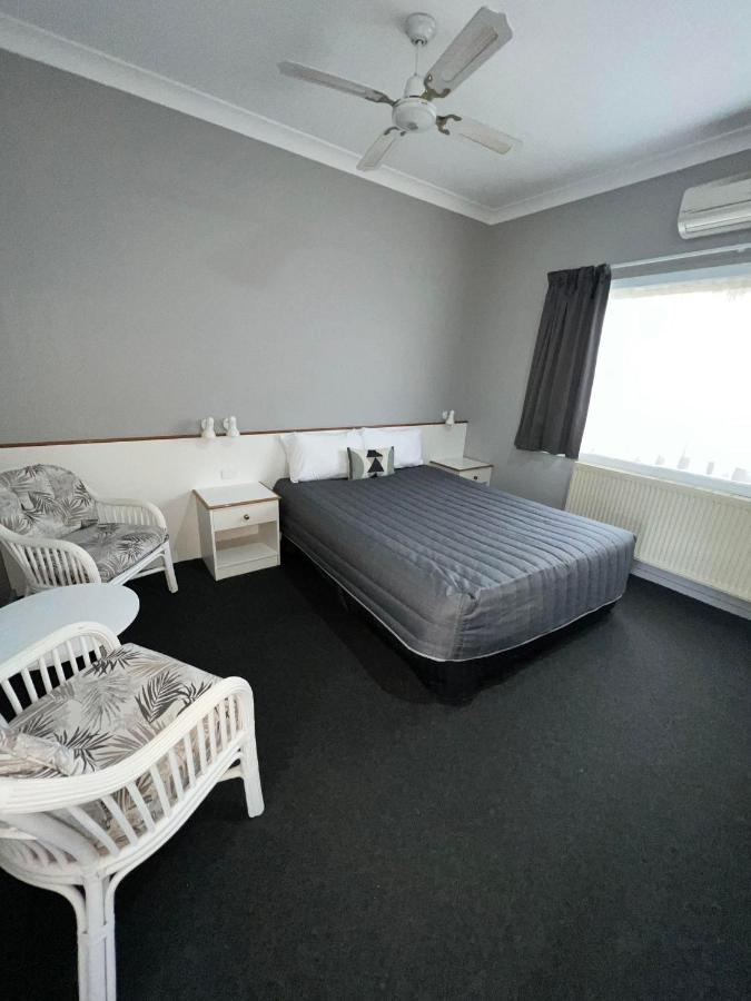 Tumbarumba Motel & Elms Restaurant ภายนอก รูปภาพ