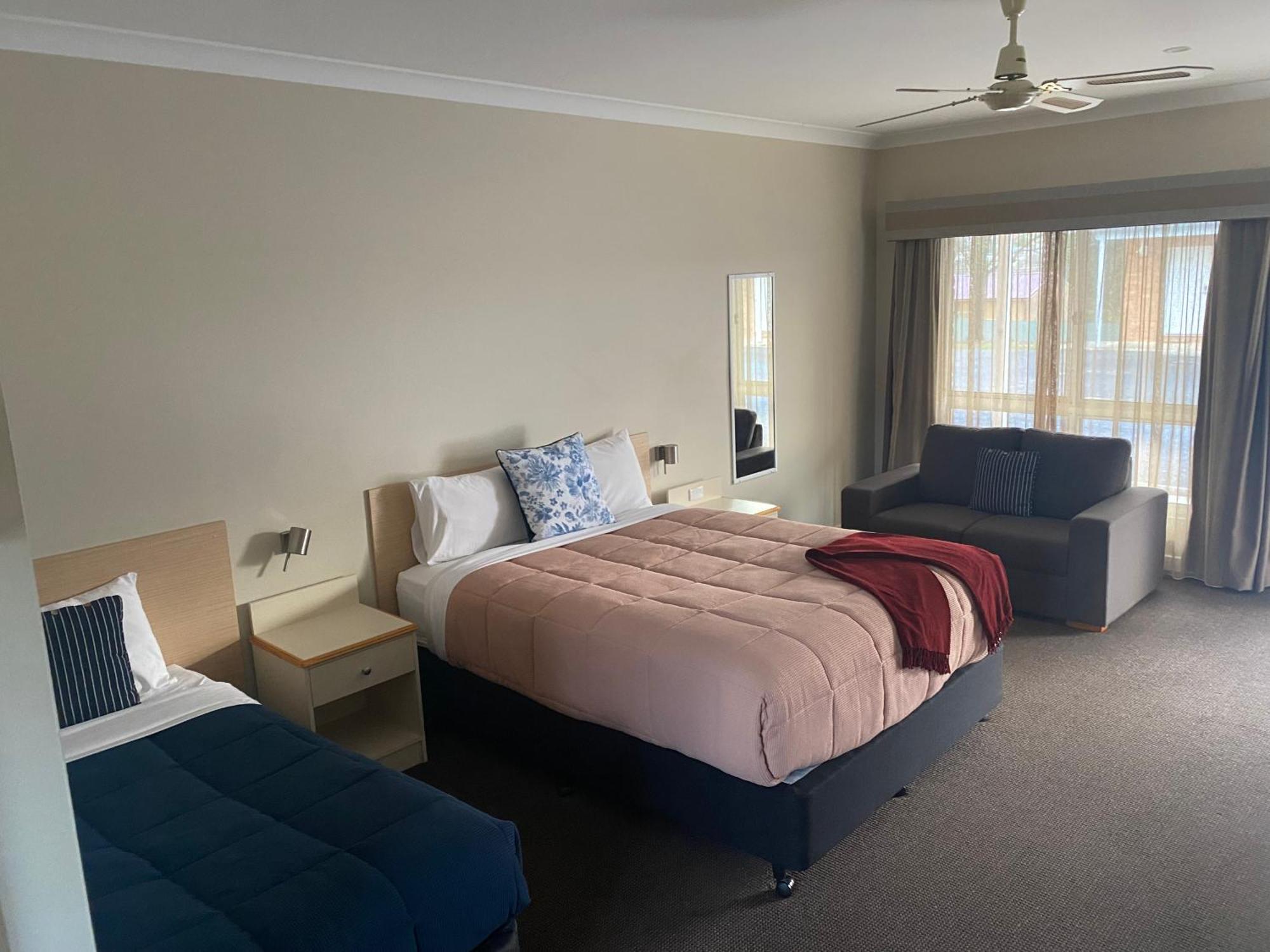 Tumbarumba Motel & Elms Restaurant ภายนอก รูปภาพ